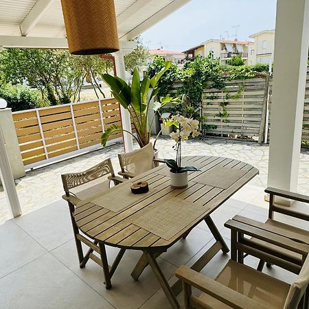 Central Luxury Apartment In Paralia Ofryniou Офриніо Екстер'єр фото